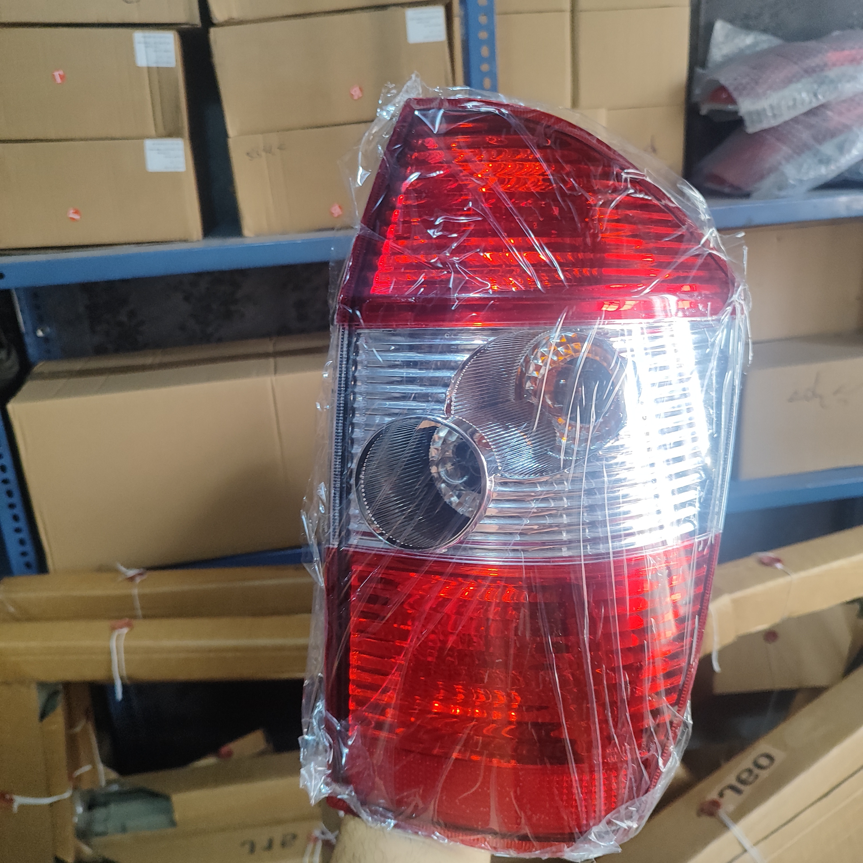 چراغ خطر راست شاگرد ام وی ام MVM X33 کدفنی: T11-3773020